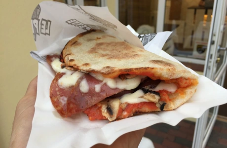 Pizza prosto z Sardynii. W Rzeszowie otwarto Le Pizzette 