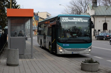 Do trzech razy sztuka? Związek Gmin bliski rozstrzygnięcia przetargu na dostarczenie 15 autobusów