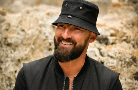 10. Reggae nad Wisłokiem. Koncerty, ekoatrakcje dla dzieci i całonocne afterparty [PROGRAM] Na zdj. Gentleman - fot. Christina Gotz 