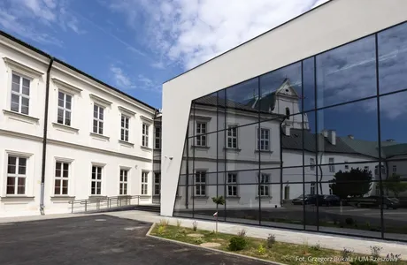 Budowa Roku Podkarpacia 2024. Dwie rzeszowskie inwestycje oświatowe nagrodzone  I LO w Rzeszowie, fot. Grzegorz Bukała / Urząd Miasta Rzeszowa 