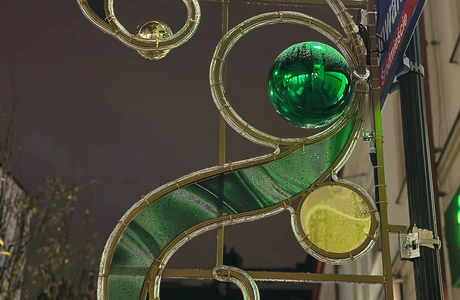 Montaż świątecznych iluminacji w centrum Rzeszowa - fot. ViC / RESinet.pl