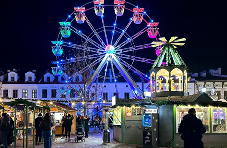 Kolejny weekend w Świątecznym Miasteczku. Co tym razem zaplanowali organizatorzy? Świąteczne Miasteczko na rzeszowskim Rynku - fot. ViC / Archiwum RESinet.pl 