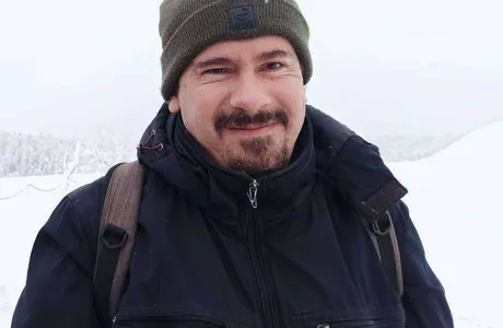 Zaginął 49-letni mieszkaniec Rzeszowa. Policja prosi o pomoc Zaginiony Kacper Świerk / fot. KMP w Rzeszowie 