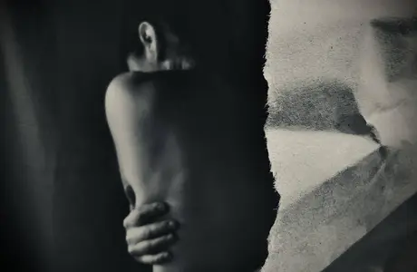 Małgorzata Korzecz - Złudny azyl / Materiały prasowe