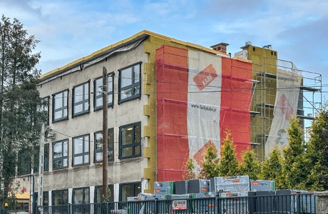 Trwa rozbudowa szkoły przy ul. Miodowej. Inwestycja ma być gotowa pod koniec maja Rozbudowa SP nr 21 przy ul. Miodowej - fot. ViC / Archiwum RESinet.pl 