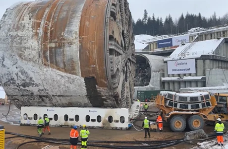 Rozpoczął się obrót „Karpatki” na S19 Rzeszów Południe - Babica. Zobacz FILM Obrót maszyny TBM Karpatka / na zdj. Kadr z nagrania GDDKiA 
