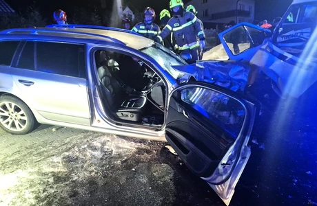 Nocny wypadek w powiecie przeworskim. 6 osób rannych Wypadek w Kisielowie / fot. KPP w Przeworsku 