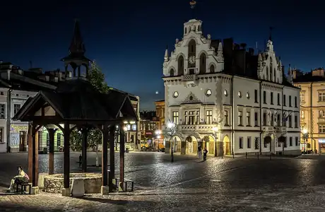 Ferie w Rzeszowie. Ratusz i zamek otwarte dla zwiedzających Rzeszowski ratusz - fot. ViC / RESinet.pl 