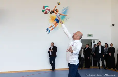 Odnowiona hala sportowa w SP 16 w Rzeszowie, fot. Grzegorz Bukała / UM Rzeszowa