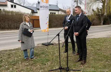 Podpisanie umowy na rozbudowę ul. Robotniczej w Rzeszowie - fot. Grzegorz Bukała / UM Rzeszowa