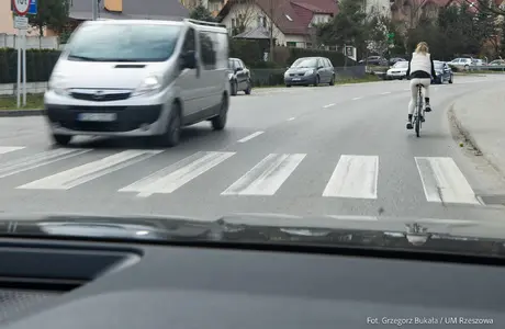 Podpisanie umowy na rozbudowę ul. Robotniczej w Rzeszowie - fot. Grzegorz Bukała / UM Rzeszowa