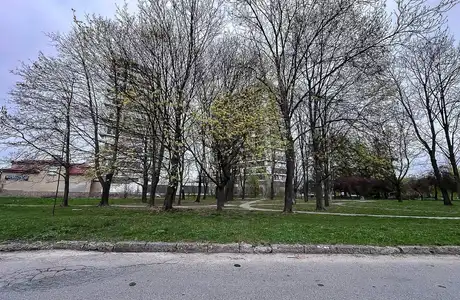 Widok na teren, na którym ma powstać Hetmańska City Park / fot. RESinet.pl