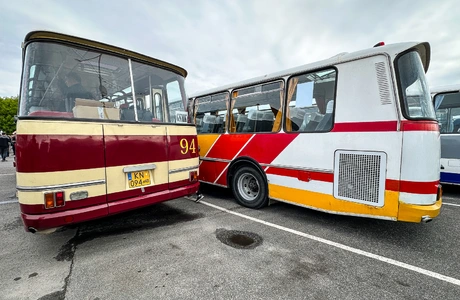 I Zlot Zabytkowych Autobusów w Rzeszowie - fot. ViC / RESinet.pl