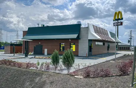 McDonald's przy ul. Przemysłowej 30 w Rzeszowie - fot. ViC / RESinet.pl