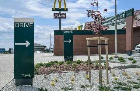 McDonald's przy ul. Przemysłowej 30 w Rzeszowie - fot. ViC / RESinet.pl