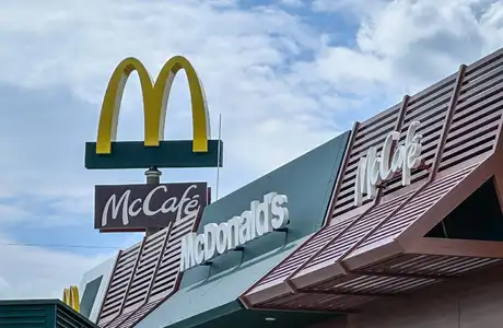 McDonald's przy ul. Przemysłowej 30 w Rzeszowie - fot. ViC / RESinet.pl