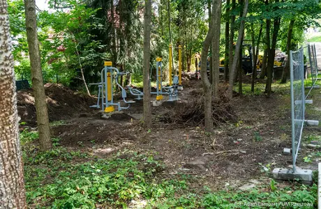 Zielona inwestycja na osiedlu Staroniwa nabiera kształtów [ZDJĘCIA] Budowa Zielonej Promenady na osiedlu Staroniwa, fot. Adam Lampart / UM Rzeszowa 