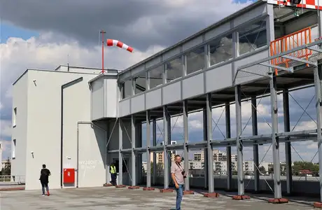 Otwarcie lądowiska i parkkngu przy KSW w Rzeszowie, fot. Artur Cybulski / KSW