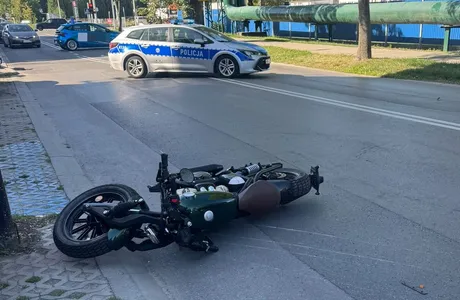 Poranek na drogach Rzeszowa. Ranni rowerzysta i motocyklistka fot. KMP w Rzeszowie 