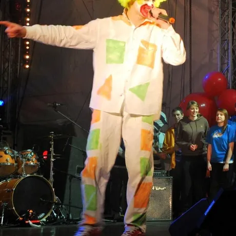 WOŚP 2010 na rzeszowskim Rynku - fot 26