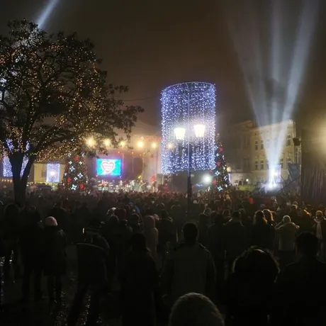 WOŚP 2010 na rzeszowskim Rynku - fot 24