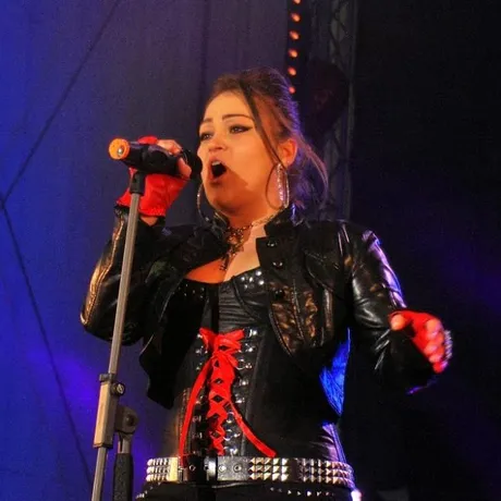 WOŚP 2010 na rzeszowskim Rynku - fot 3