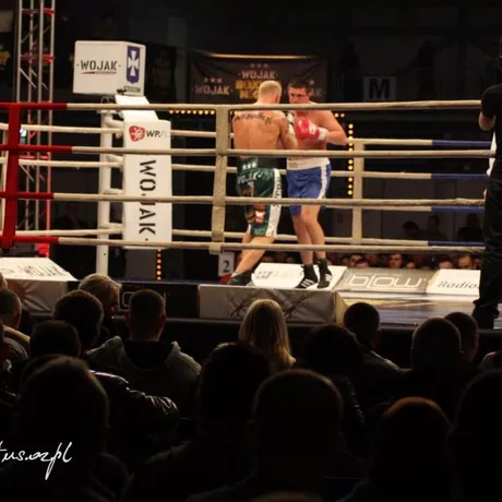 Wojak Boxing Night - Hala Podpromie - Rzeszów - 6.02.2010 - fot 42