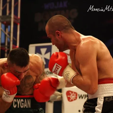 Wojak Boxing Night - Hala Podpromie - Rzeszów - 6.02.2010 - fot 6