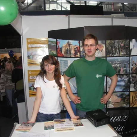 V Podkarpackie Targi Edukacyjne -Hala Podpromie-Rzeszów-9-10.02.2010 - fot 58