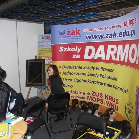 V Podkarpackie Targi Edukacyjne -Hala Podpromie-Rzeszów-9-10.02.2010 - fot 30