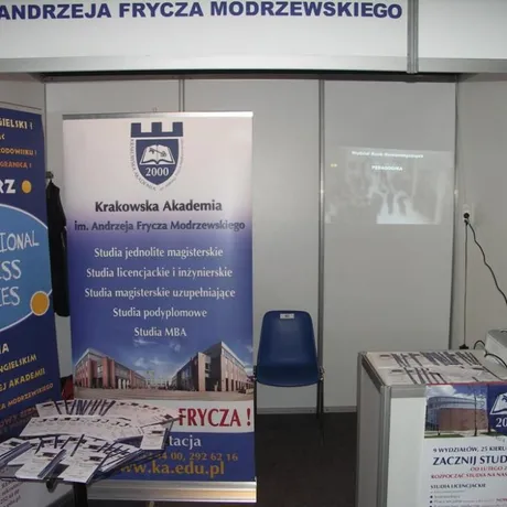 V Podkarpackie Targi Edukacyjne -Hala Podpromie-Rzeszów-9-10.02.2010 - fot 21