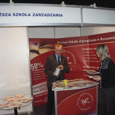 V Podkarpackie Targi Edukacyjne -Hala Podpromie-Rzeszów-9-10.02.2010 - fot 20