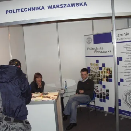 V Podkarpackie Targi Edukacyjne -Hala Podpromie-Rzeszów-9-10.02.2010 - fot 12