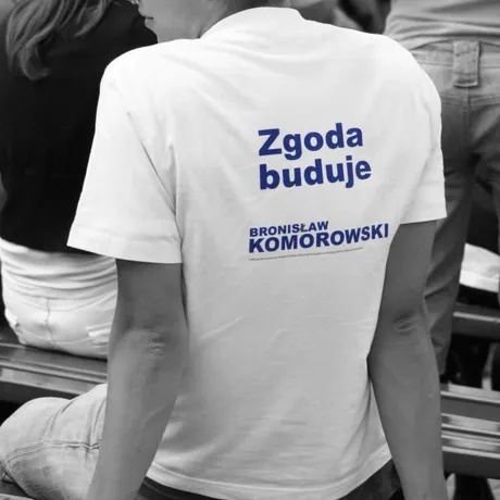 Wizyta Bronisława Komorowskiego - rynek - Rzeszów - 17.06.2010 - fot 17