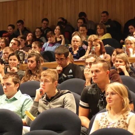 Debata kandydatów na Prezydenta Rzeszowa - aula UR - Rzeszów - 15.11.2010 - fot 10