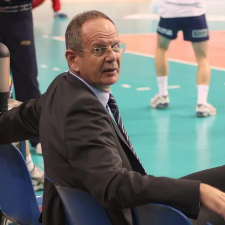 mecz Asseco Resovia - Kaposvari Roplabda - Hala Podpromie - Rzeszów - 17.11.2010 - fot 58