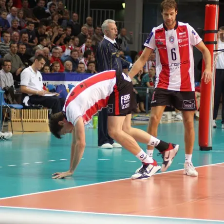 mecz Asseco Resovia - Kaposvari Roplabda - Hala Podpromie - Rzeszów - 17.11.2010 - fot 36