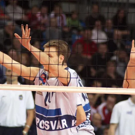 mecz Asseco Resovia - Kaposvari Roplabda - Hala Podpromie - Rzeszów - 17.11.2010 - fot 32