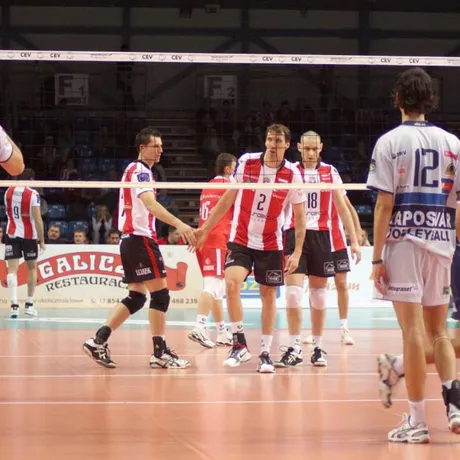mecz Asseco Resovia - Kaposvari Roplabda - Hala Podpromie - Rzeszów - 17.11.2010 - fot 16