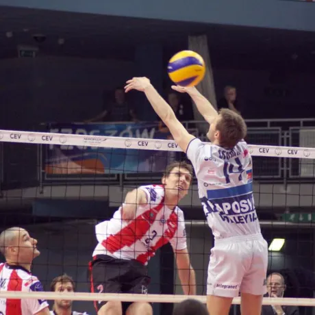 mecz Asseco Resovia - Kaposvari Roplabda - Hala Podpromie - Rzeszów - 17.11.2010 - fot 7