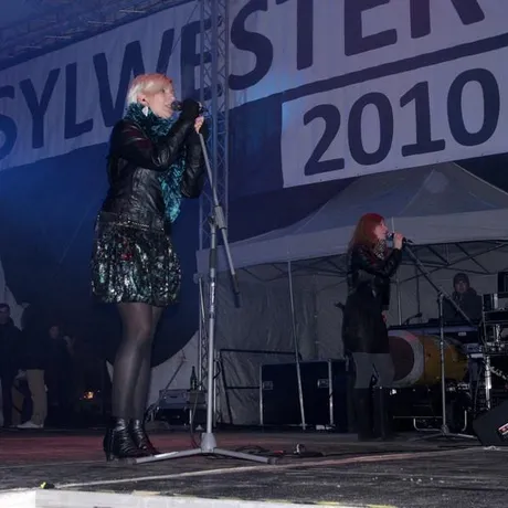 Nowy Rok 2011 w Rzeszowie - fot 10