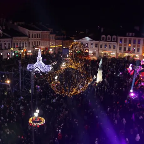 XIX Finał WOŚP - rynek rzeszowski - Rzeszów - 9.01.2011 - fot 46