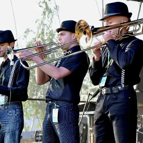 Rzeszowskie Juwenalia 2011: The Balangers, Brown - fot 52