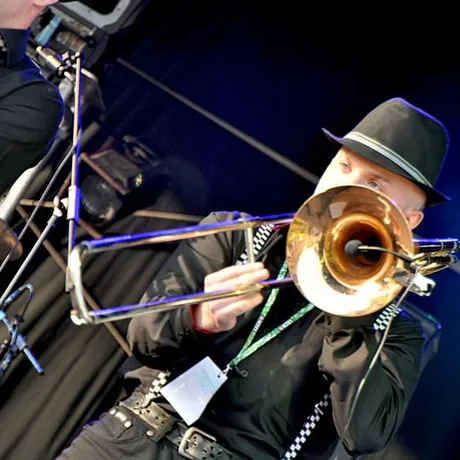 Rzeszowskie Juwenalia 2011: The Balangers, Brown - fot 45