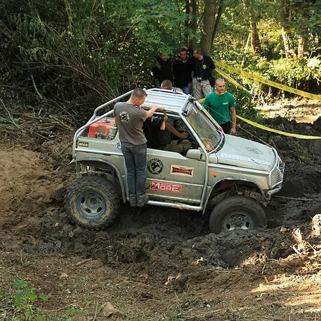 III Edycja Pucharu Donatka 4x4 Chmielnik - fot 3