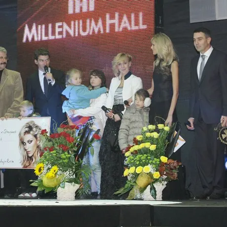 Wielkie Otwarcie Millenium Hall. Gościem Anja Rubik  - fot 11