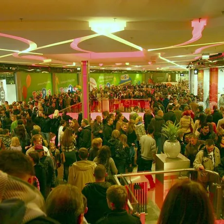 Wielkie Otwarcie Millenium Hall. Gościem Anja Rubik  - fot 5