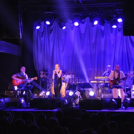 Anna Maria Jopek - LIVE - Rzeszów - 12.11.2011 - fot 4