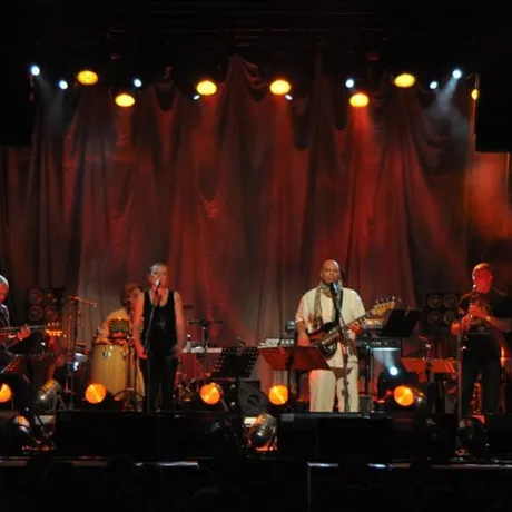 Anna Maria Jopek - LIVE - Rzeszów - 12.11.2011 - fot 21
