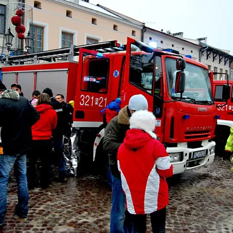 XX Finał WOŚP - Rzeszów - Rynek - 8.01.2012 - fot 26